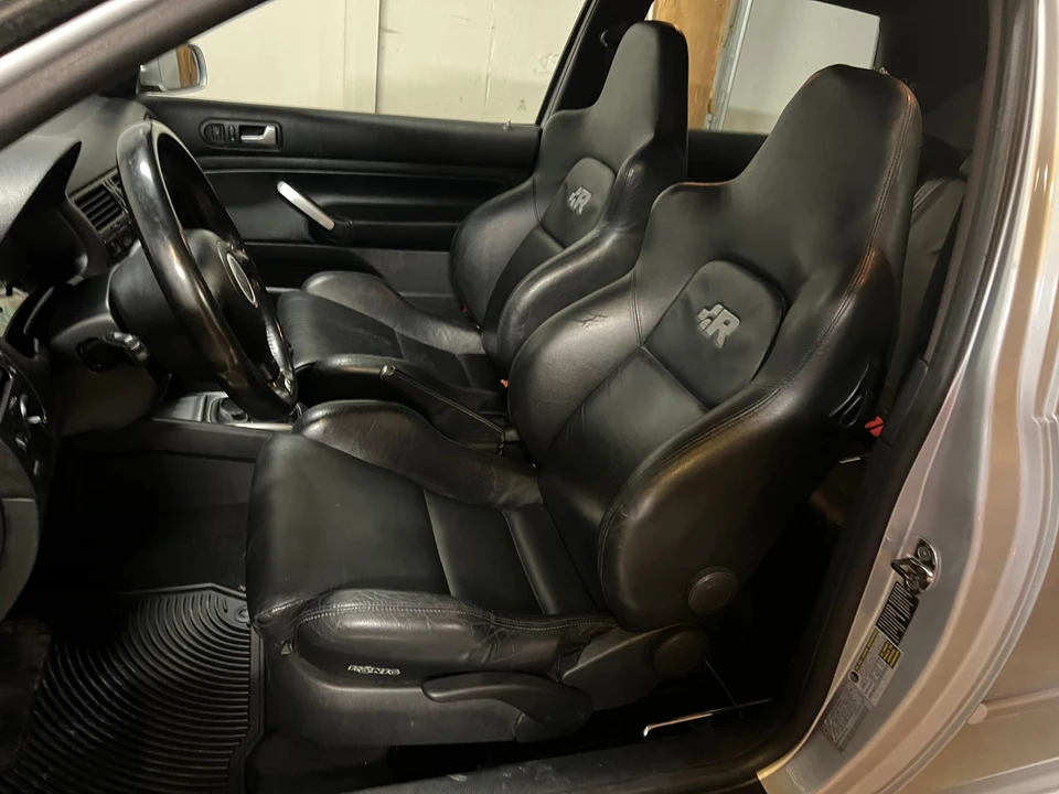 2004 Volkswagen R32 Mk4 - Image 29 of 31