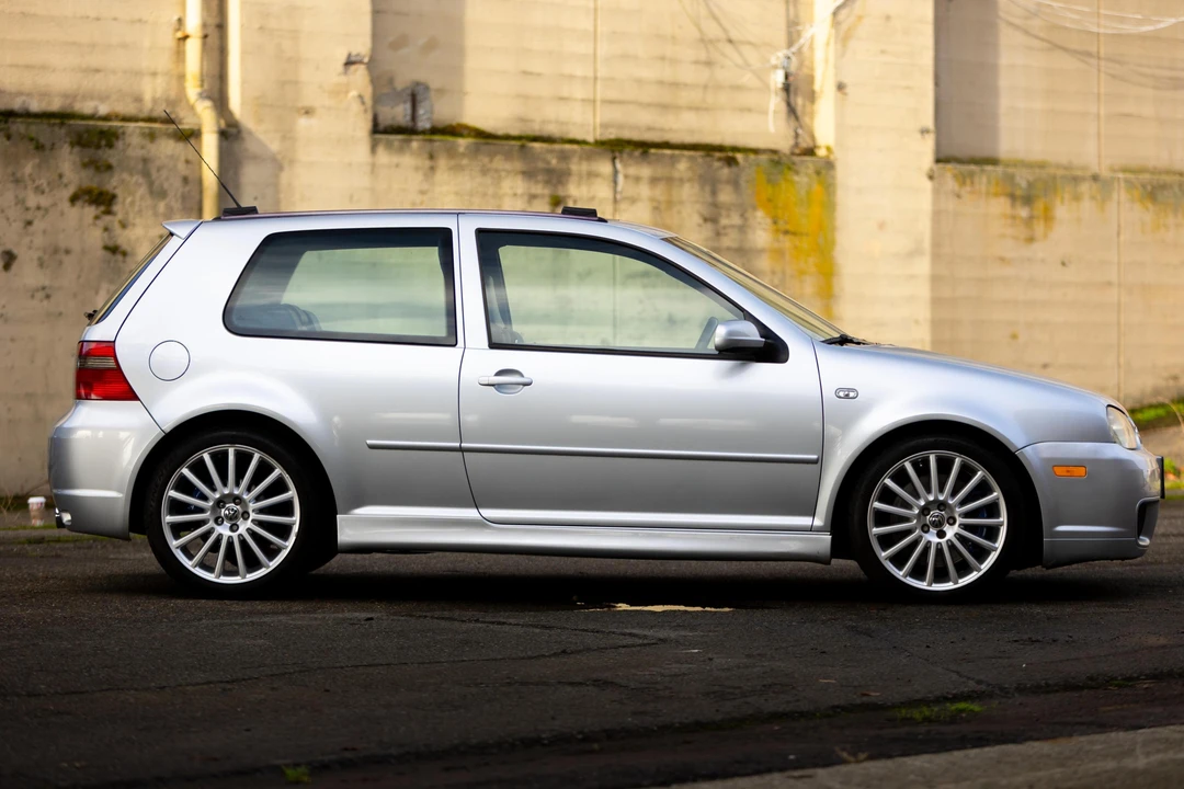 2004 Volkswagen R32 Mk4 - Image 3 of 31