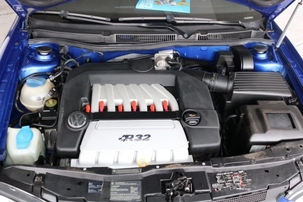 2004 Volkswagen R32 Mk4 - Image 6 of 7