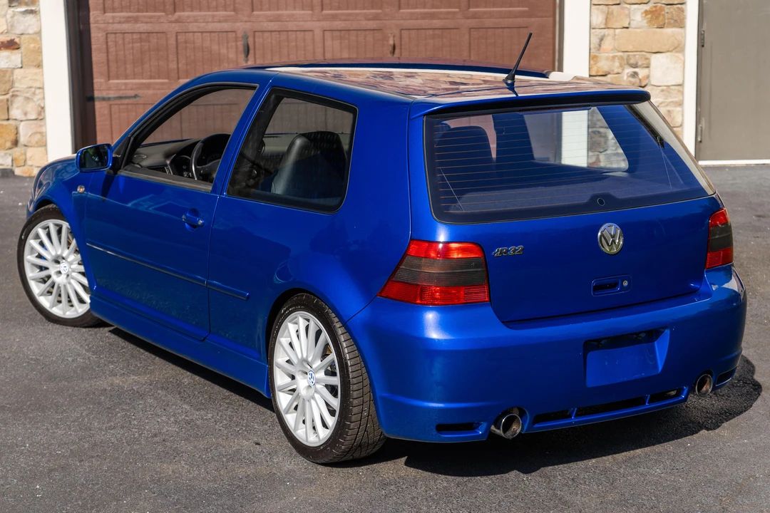 2004 Volkswagen R32 Mk4 - Image 15 of 31