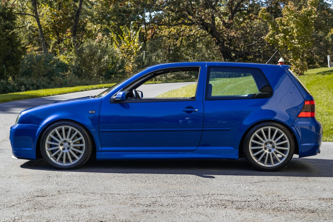 2004 Volkswagen R32 Mk4 - Image 12 of 31