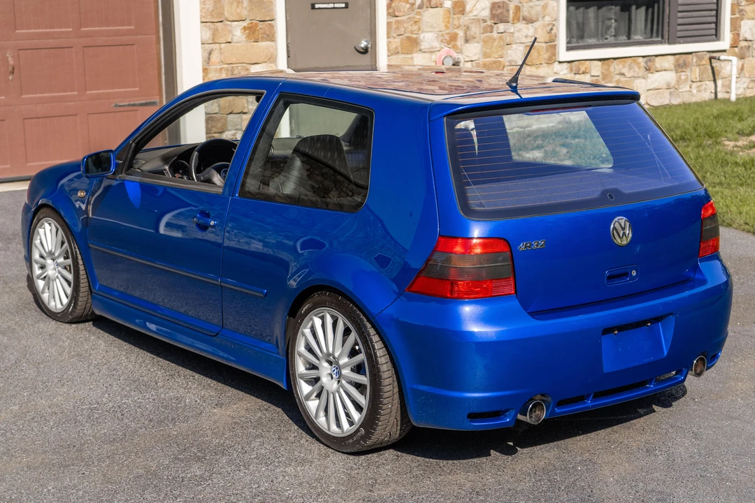 2004 Volkswagen R32 Mk4 - Image 14 of 31
