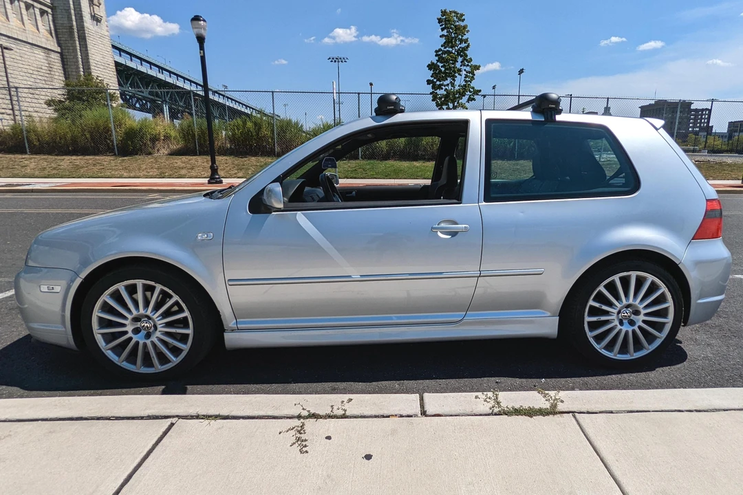 2004 Volkswagen R32 Mk4 - Image 3 of 31