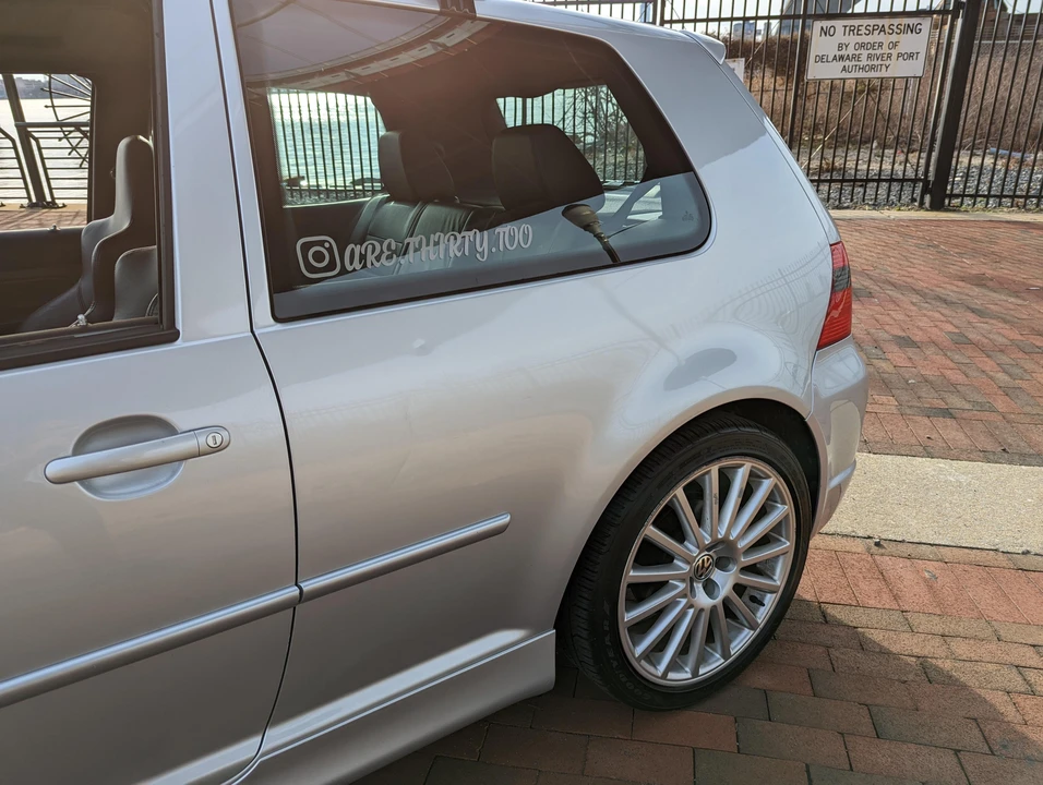 2004 Volkswagen R32 Mk4 - Image 13 of 31