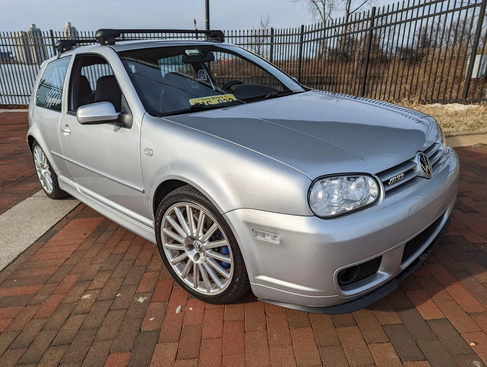 2004 Volkswagen R32 Mk4 - Image 12 of 31