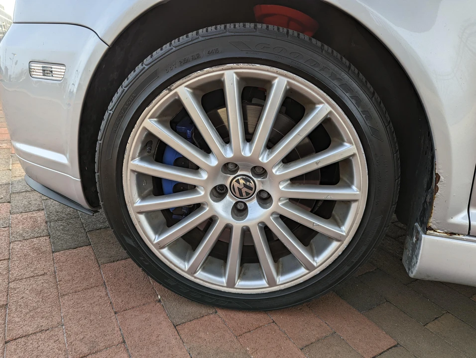 2004 Volkswagen R32 Mk4 - Image 25 of 31