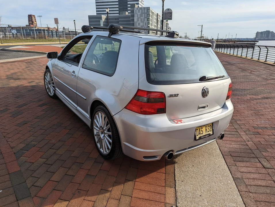 2004 Volkswagen R32 Mk4 - Image 9 of 31