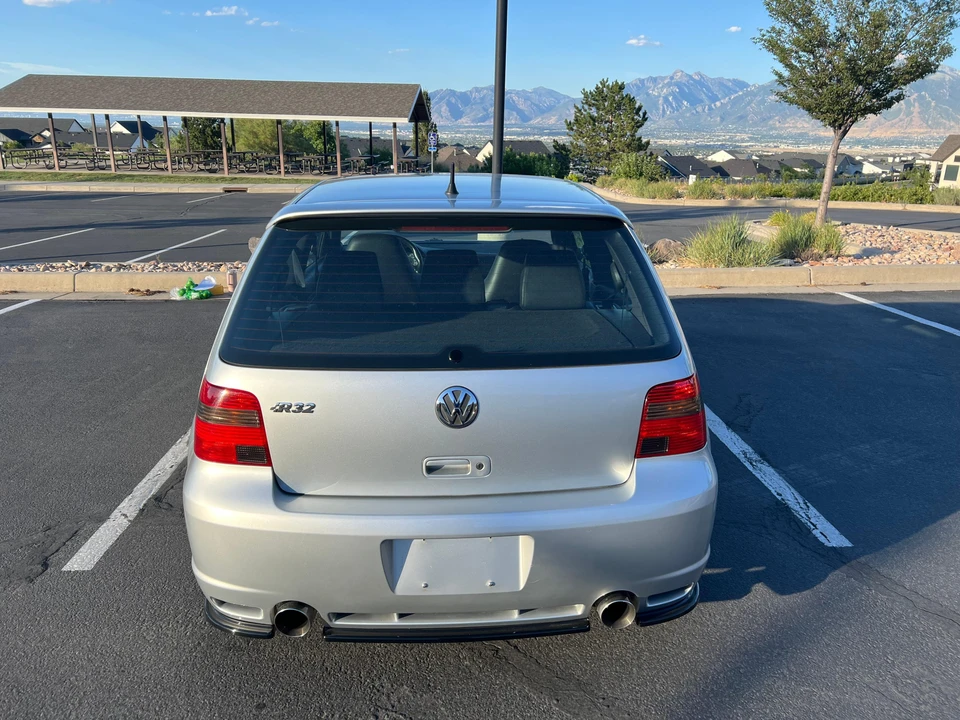 2004 Volkswagen R32 Mk4 - Image 14 of 31