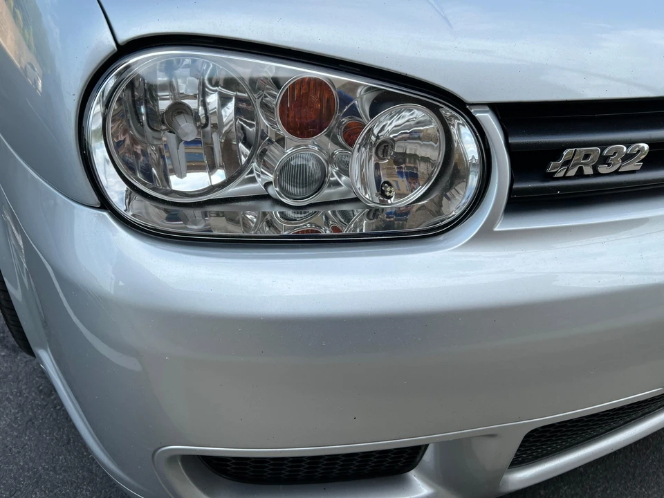 2004 Volkswagen R32 Mk4 - Image 15 of 31