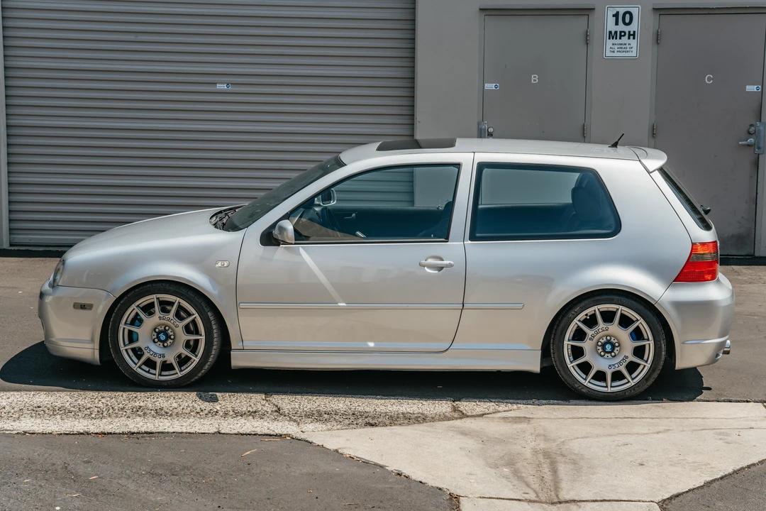 2004 Volkswagen R32 Mk4 - Image 8 of 31