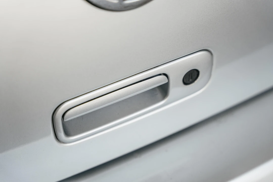2004 Volkswagen R32 Mk4 - Image 25 of 31