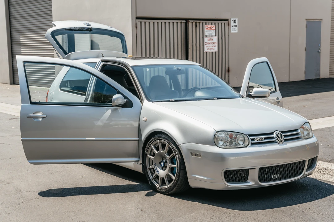 2004 Volkswagen R32 Mk4 - Image 11 of 31