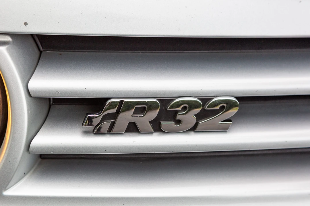 2004 Volkswagen R32 Mk4 - Image 18 of 31