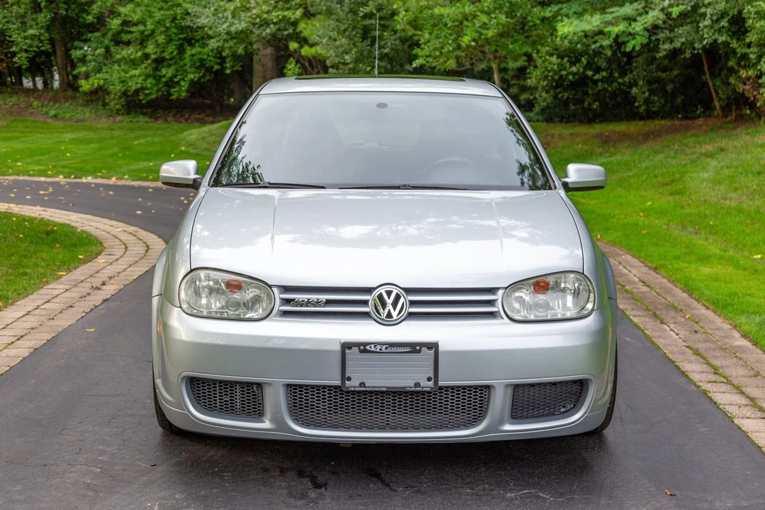 2004 Volkswagen R32 Mk4 - Image 3 of 31
