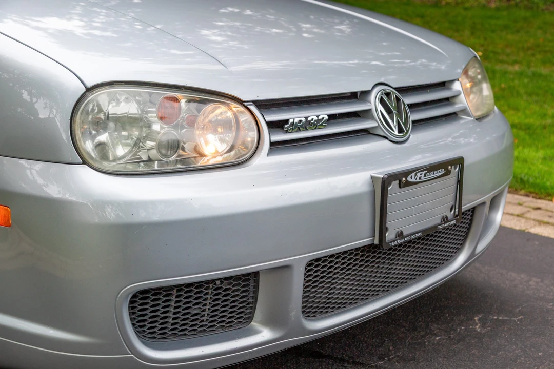 2004 Volkswagen R32 Mk4 - Image 12 of 31