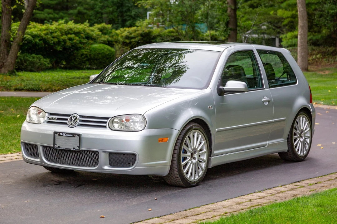 2004 Volkswagen R32 Mk4 - Image 2 of 31