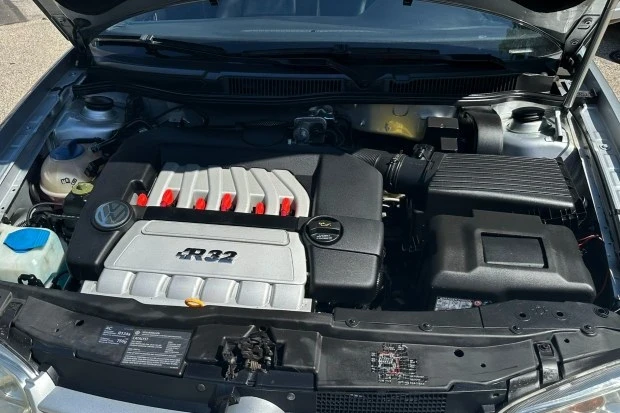 2004 Volkswagen R32 Mk4 - Image 6 of 7