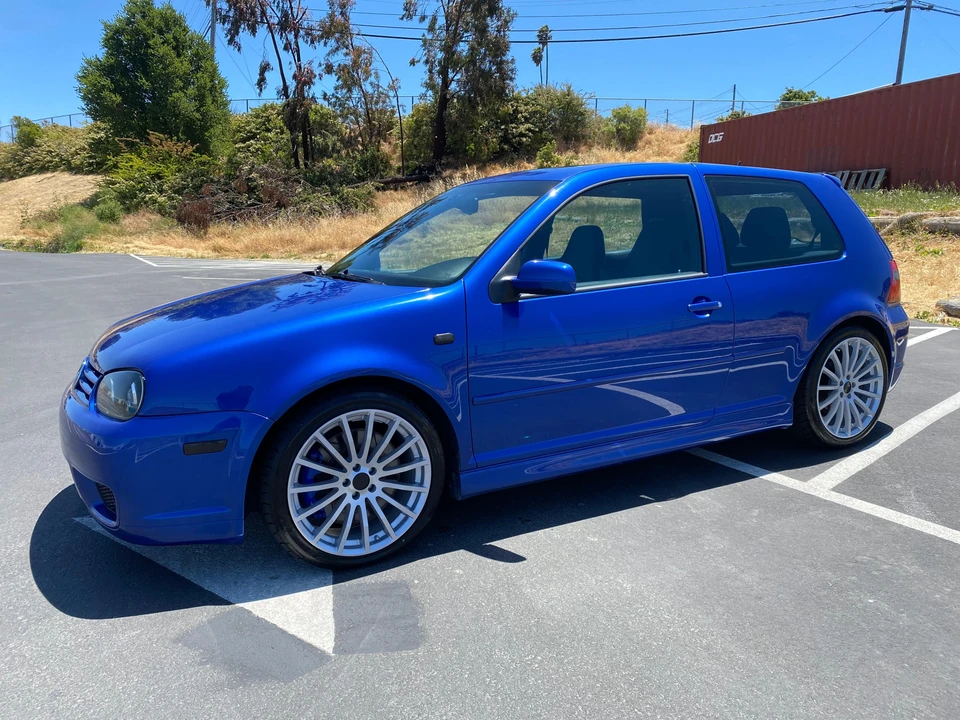 2004 Volkswagen R32 Mk4 - Image 12 of 31
