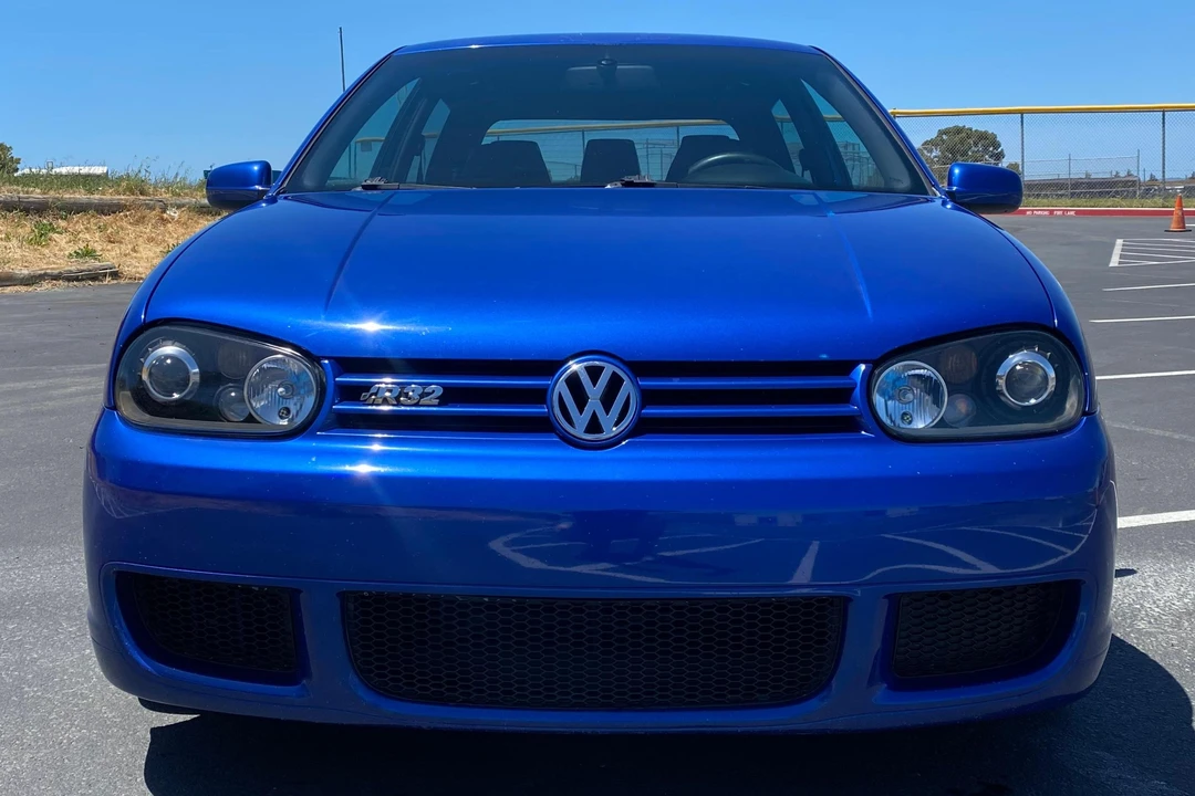 2004 Volkswagen R32 Mk4 - Image 2 of 31