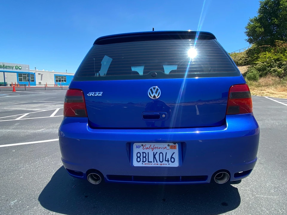 2004 Volkswagen R32 Mk4 - Image 19 of 31