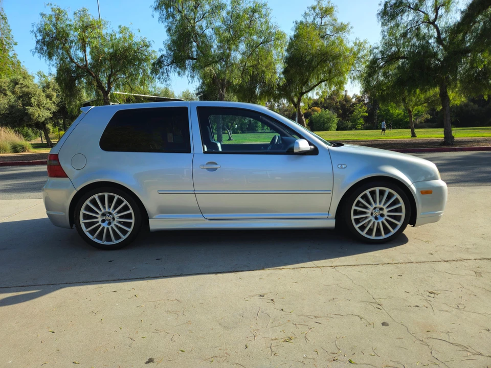 2004 Volkswagen R32 Mk4 - Image 8 of 31