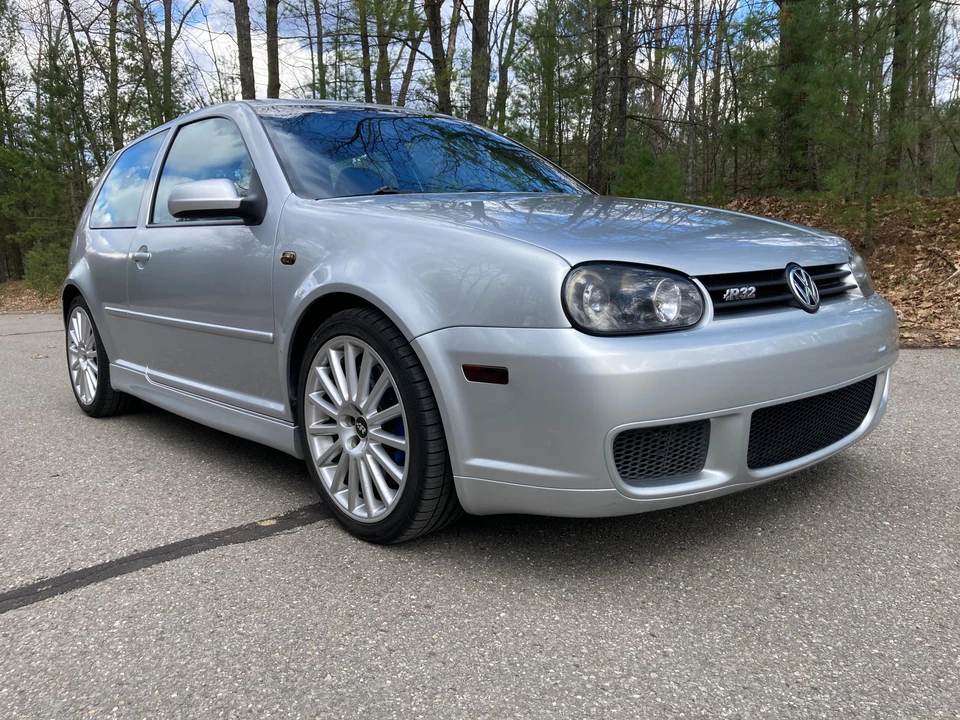 2004 Volkswagen R32 Mk4 - Image 8 of 31