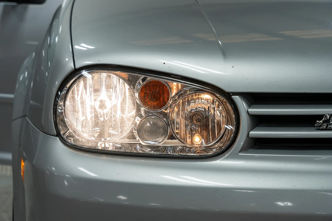2004 Volkswagen R32 Mk4 - Image 21 of 31