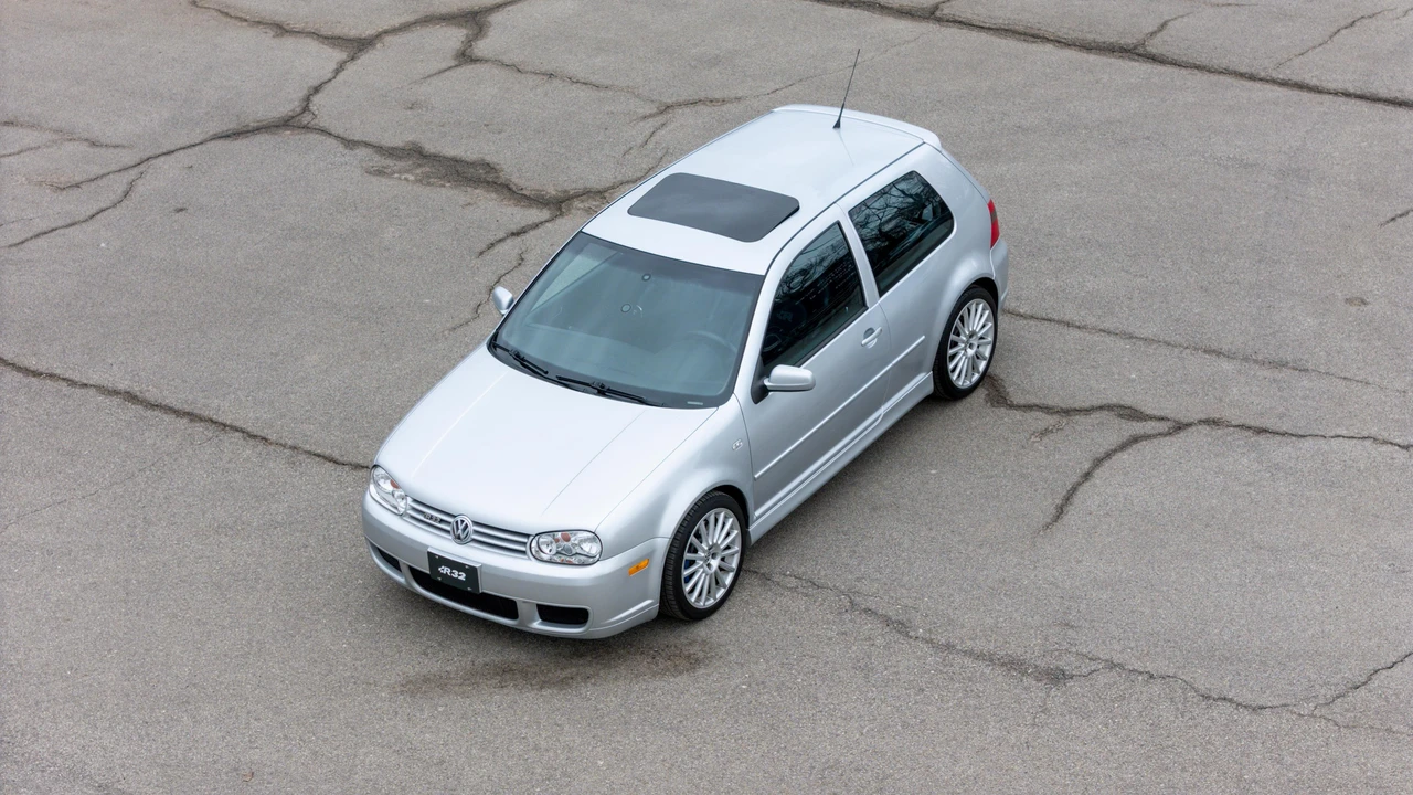 2004 Volkswagen R32 Mk4 - Image 14 of 31