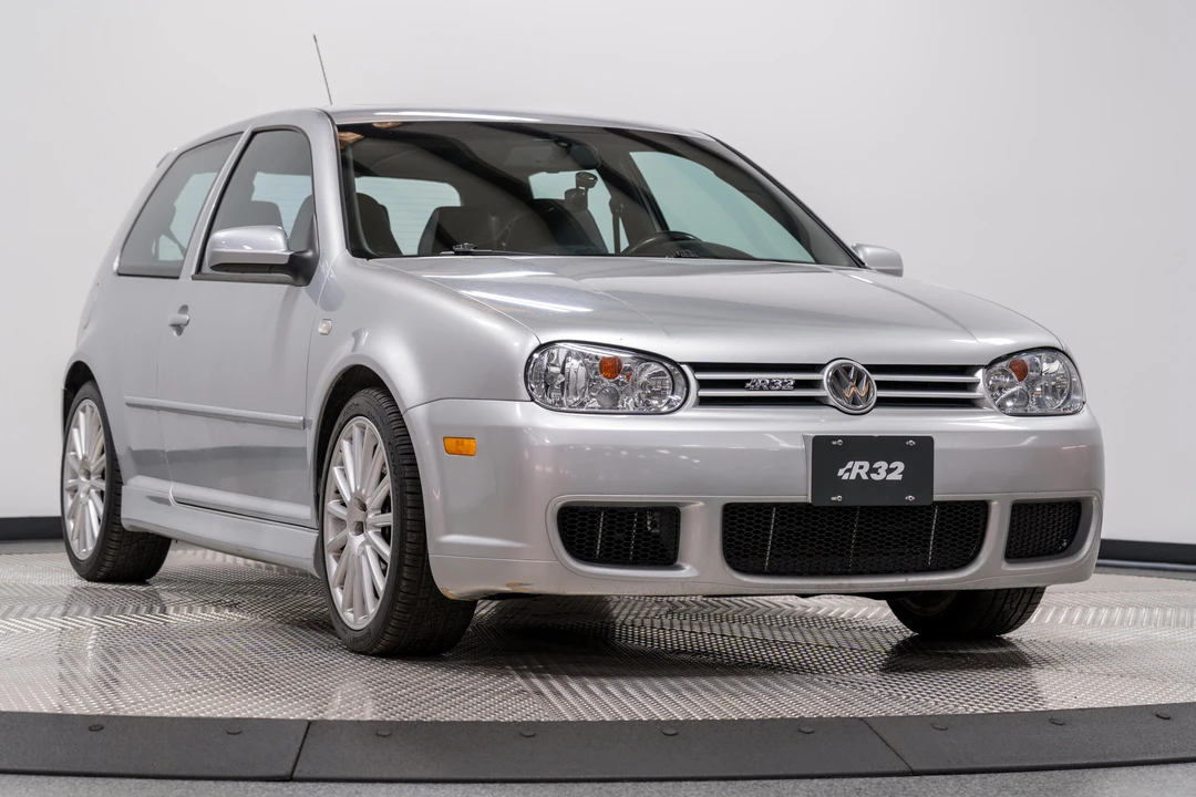 2004 Volkswagen R32 Mk4 - Image 12 of 31