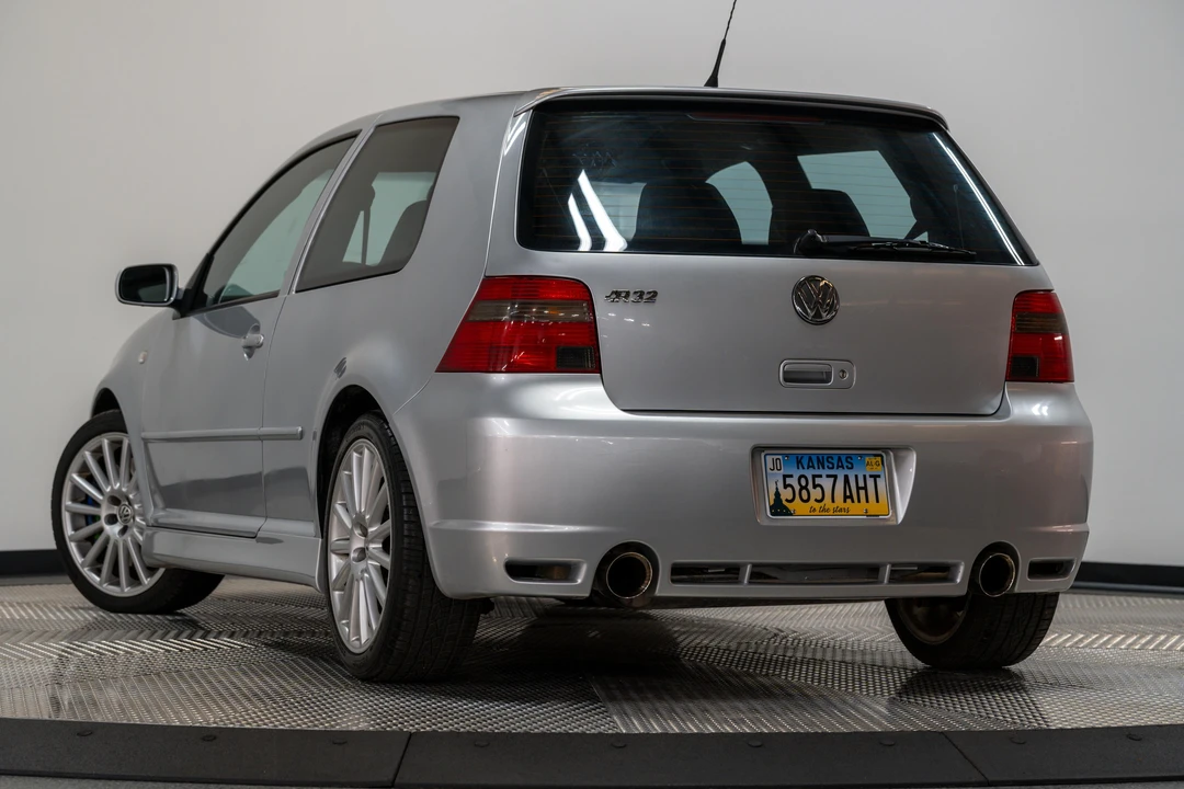 2004 Volkswagen R32 Mk4 - Image 8 of 31