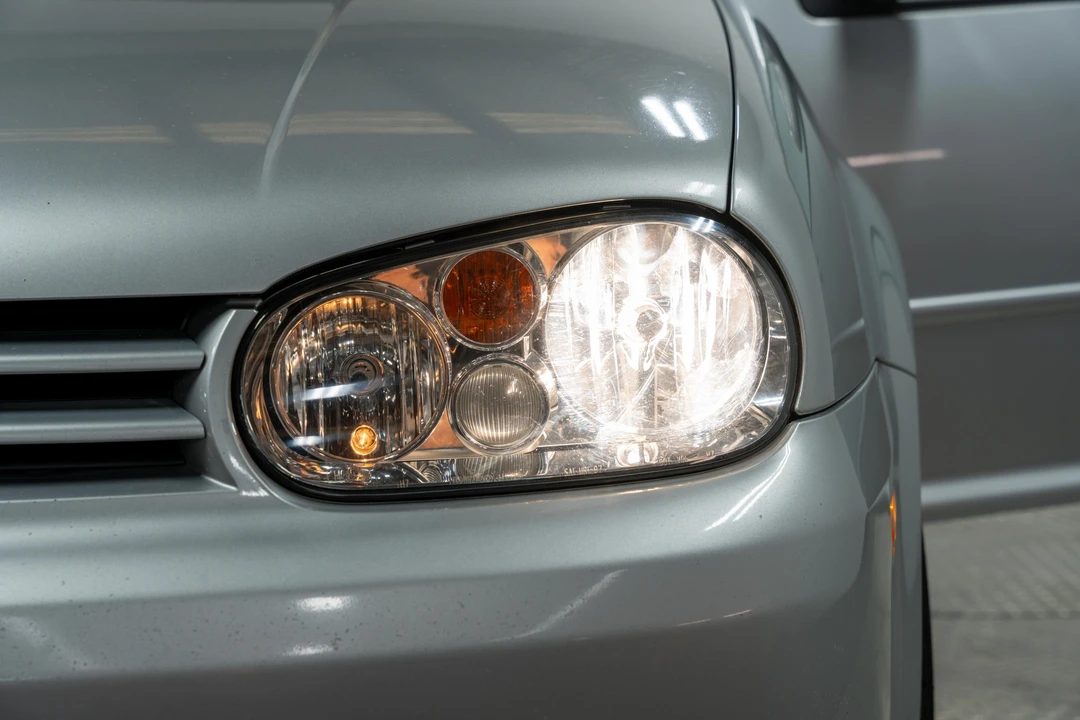 2004 Volkswagen R32 Mk4 - Image 25 of 31