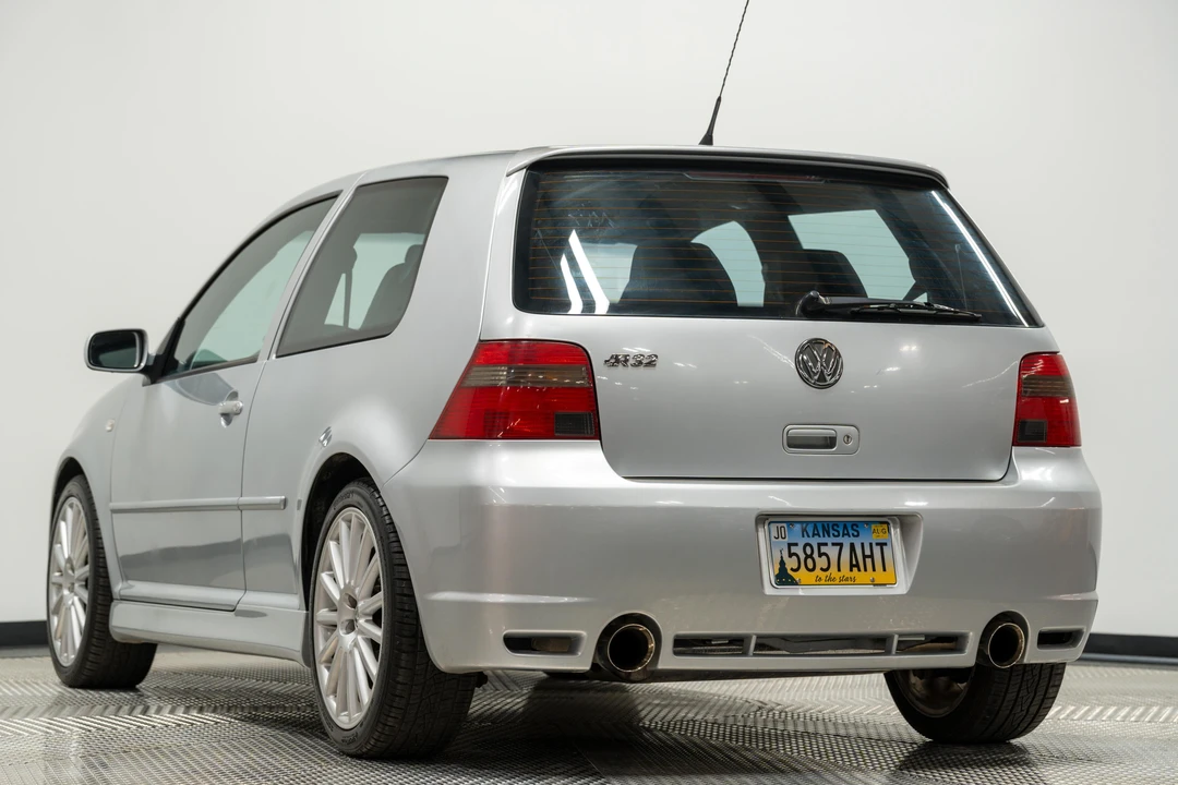 2004 Volkswagen R32 Mk4 - Image 9 of 31