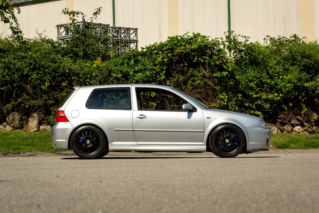 2004 Volkswagen R32 Mk4 - Image 7 of 31