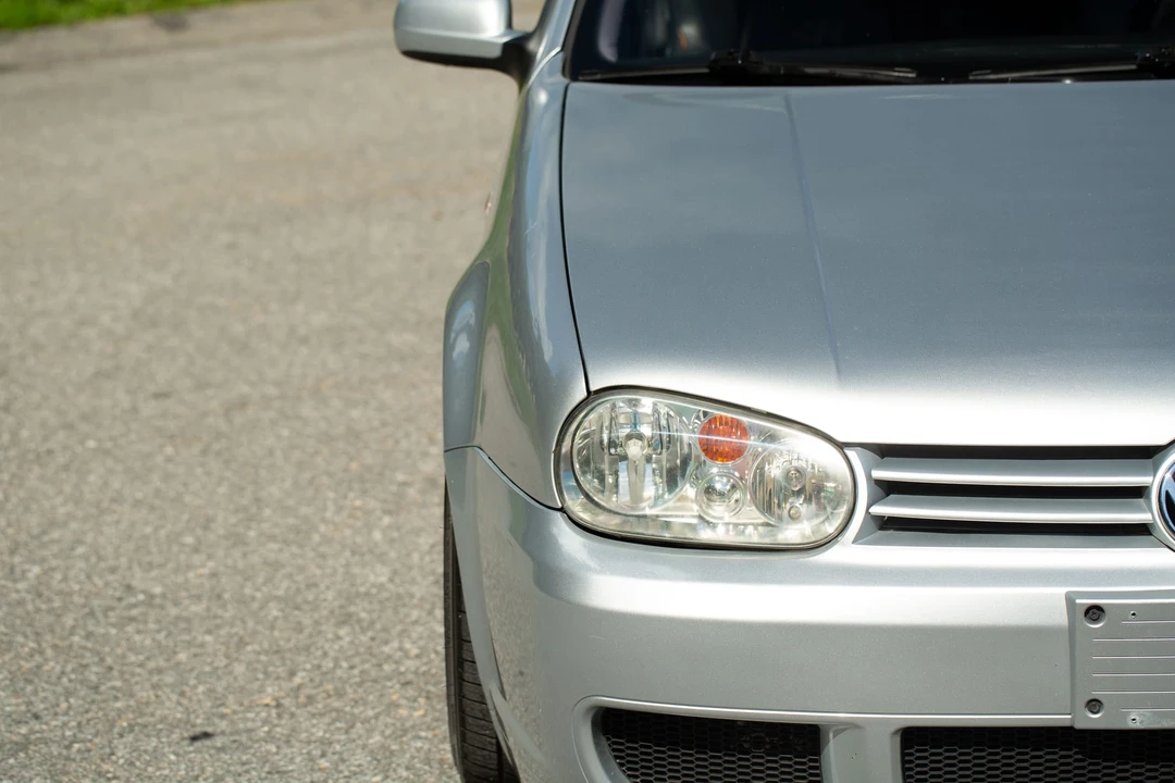 2004 Volkswagen R32 Mk4 - Image 14 of 31