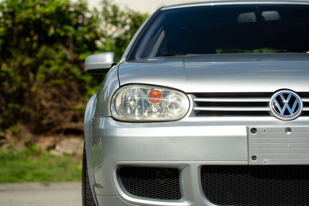 2004 Volkswagen R32 Mk4 - Image 16 of 31