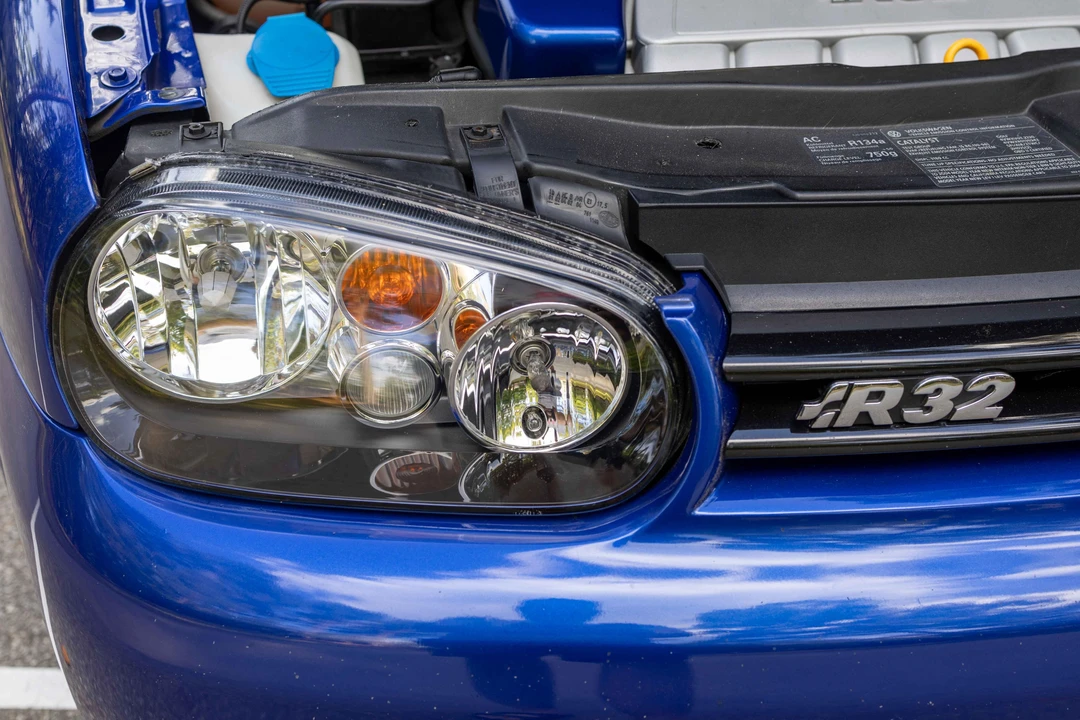 2004 Volkswagen R32 Mk4 - Image 9 of 31