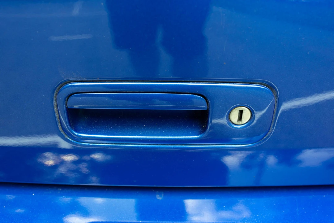 2004 Volkswagen R32 Mk4 - Image 11 of 31
