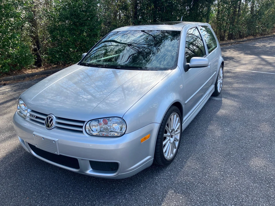 2004 Volkswagen R32 Mk4 - Image 6 of 31