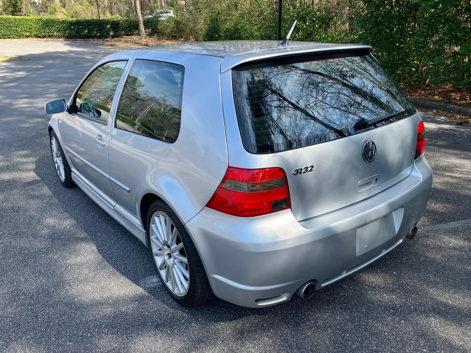 2004 Volkswagen R32 Mk4 - Image 9 of 31