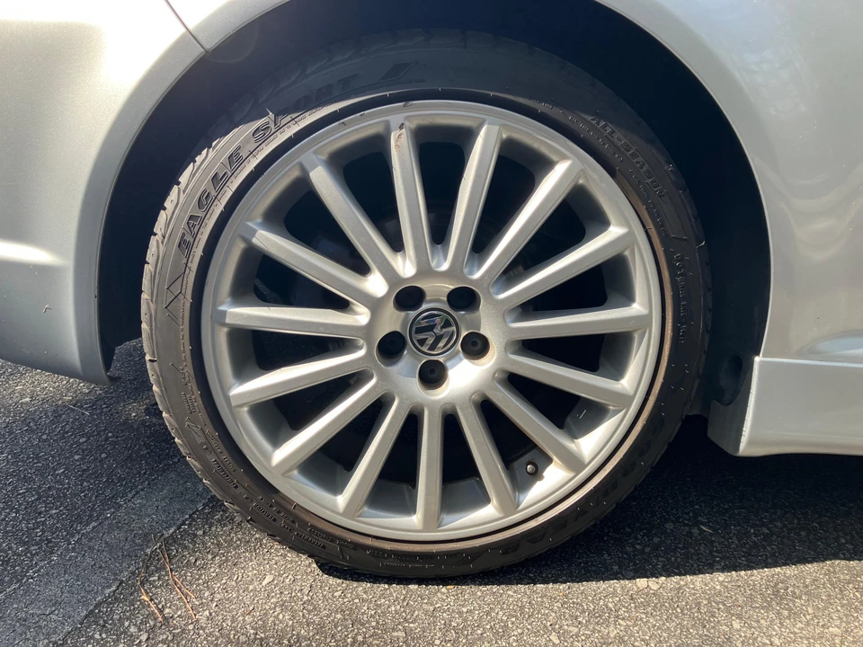 2004 Volkswagen R32 Mk4 - Image 25 of 31