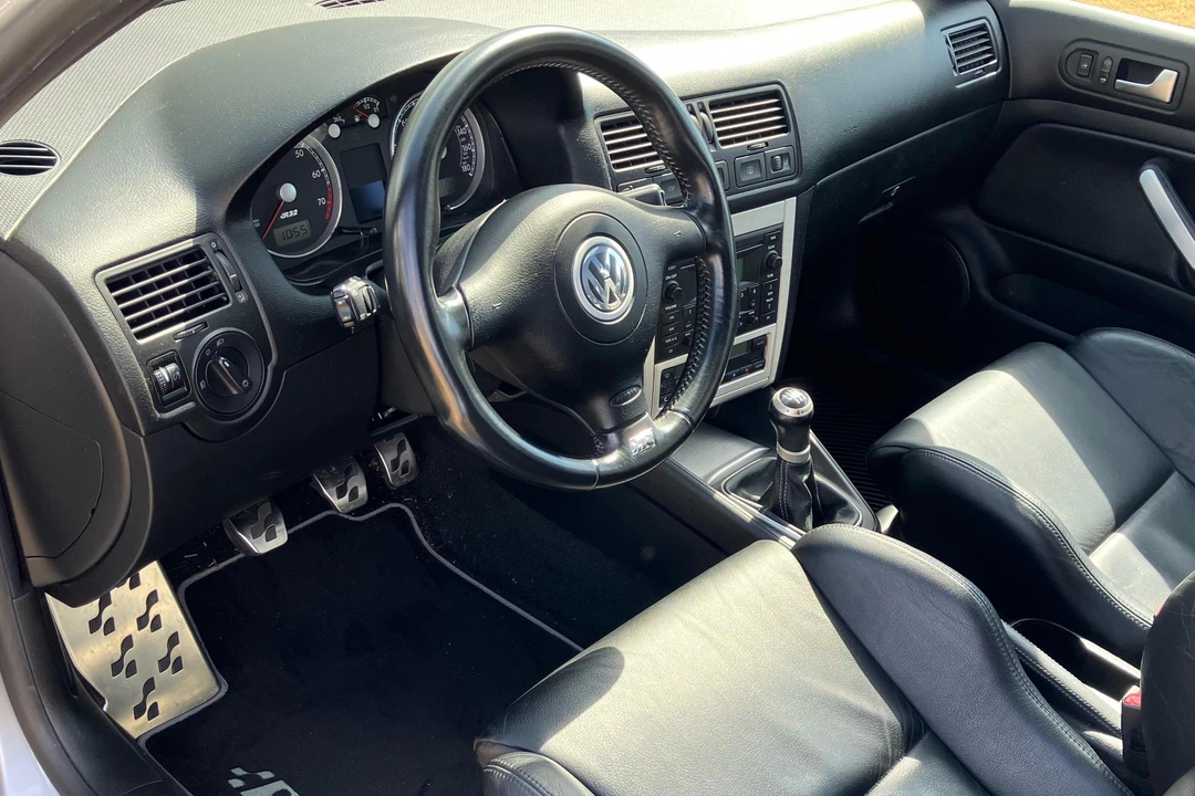 2004 Volkswagen R32 Mk4 - Image 28 of 31