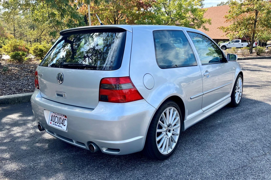 2004 Volkswagen R32 Mk4 - Image 10 of 31