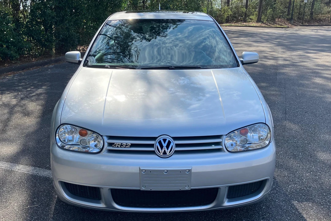 2004 Volkswagen R32 Mk4 - Image 2 of 31
