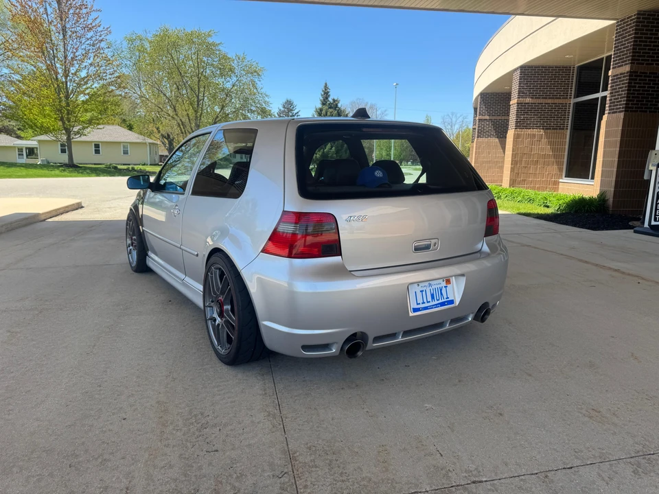 2004 Volkswagen R32 Mk4 - Image 10 of 31