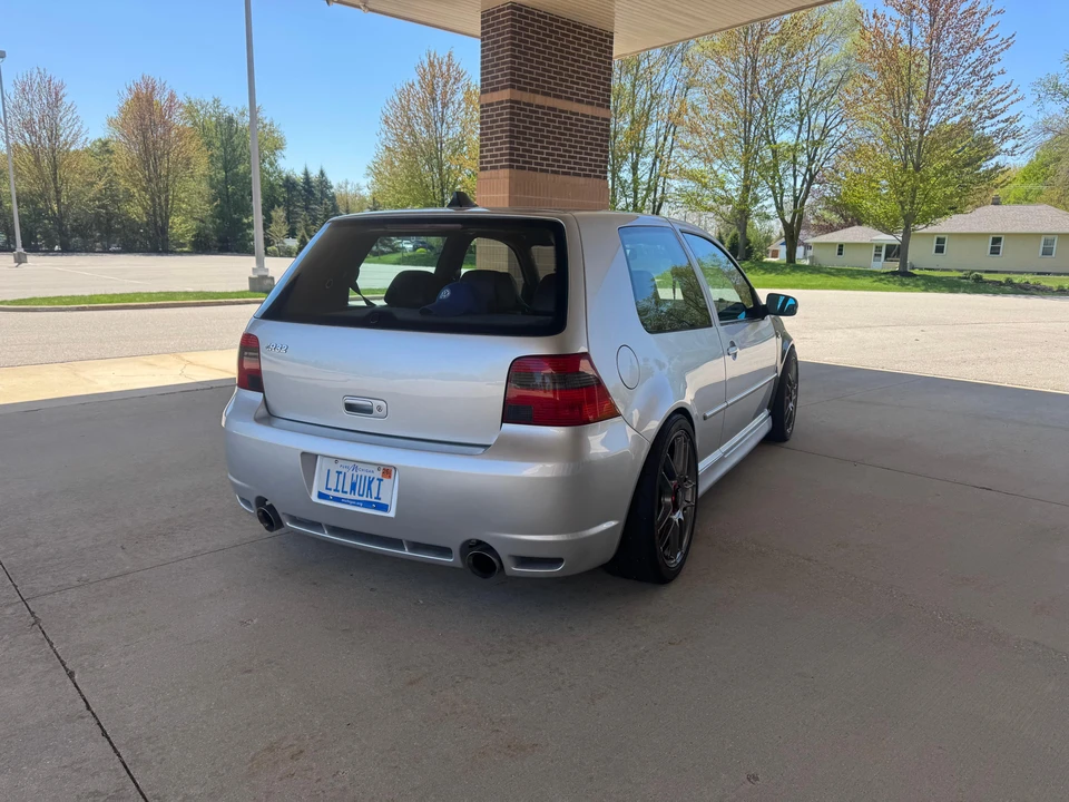 2004 Volkswagen R32 Mk4 - Image 11 of 31