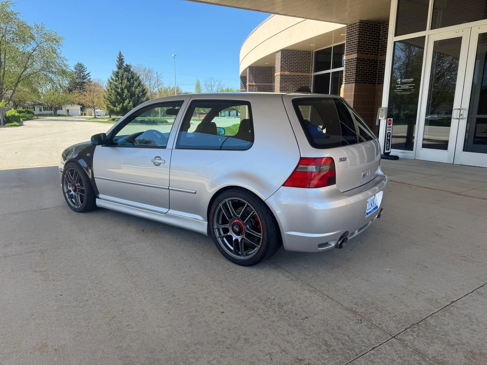 2004 Volkswagen R32 Mk4 - Image 9 of 31