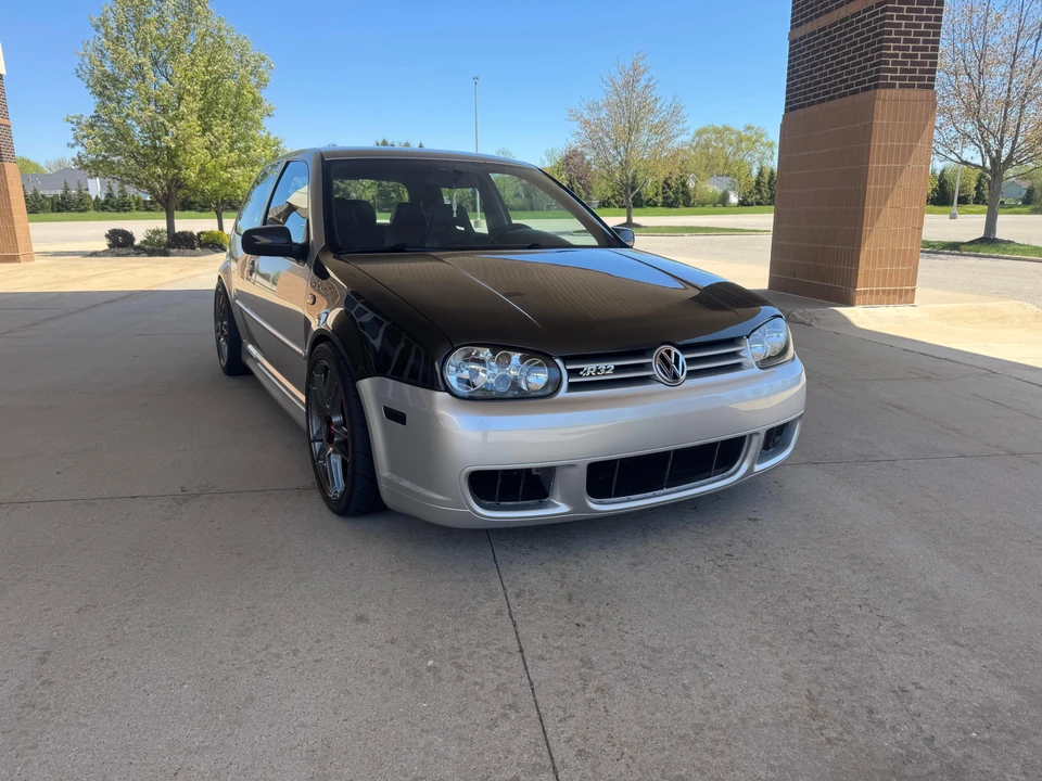 2004 Volkswagen R32 Mk4 - Image 15 of 31