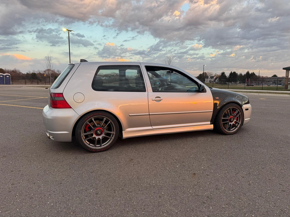 2004 Volkswagen R32 Mk4 - Image 25 of 31