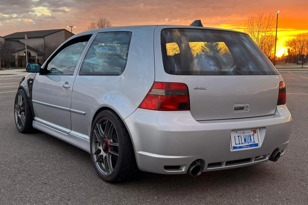 2004 Volkswagen R32 Mk4 - Image 4 of 31