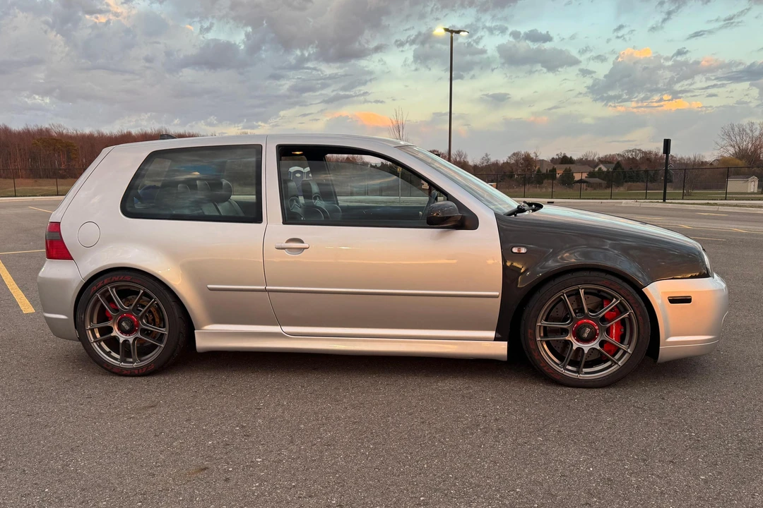 2004 Volkswagen R32 Mk4 - Image 3 of 31